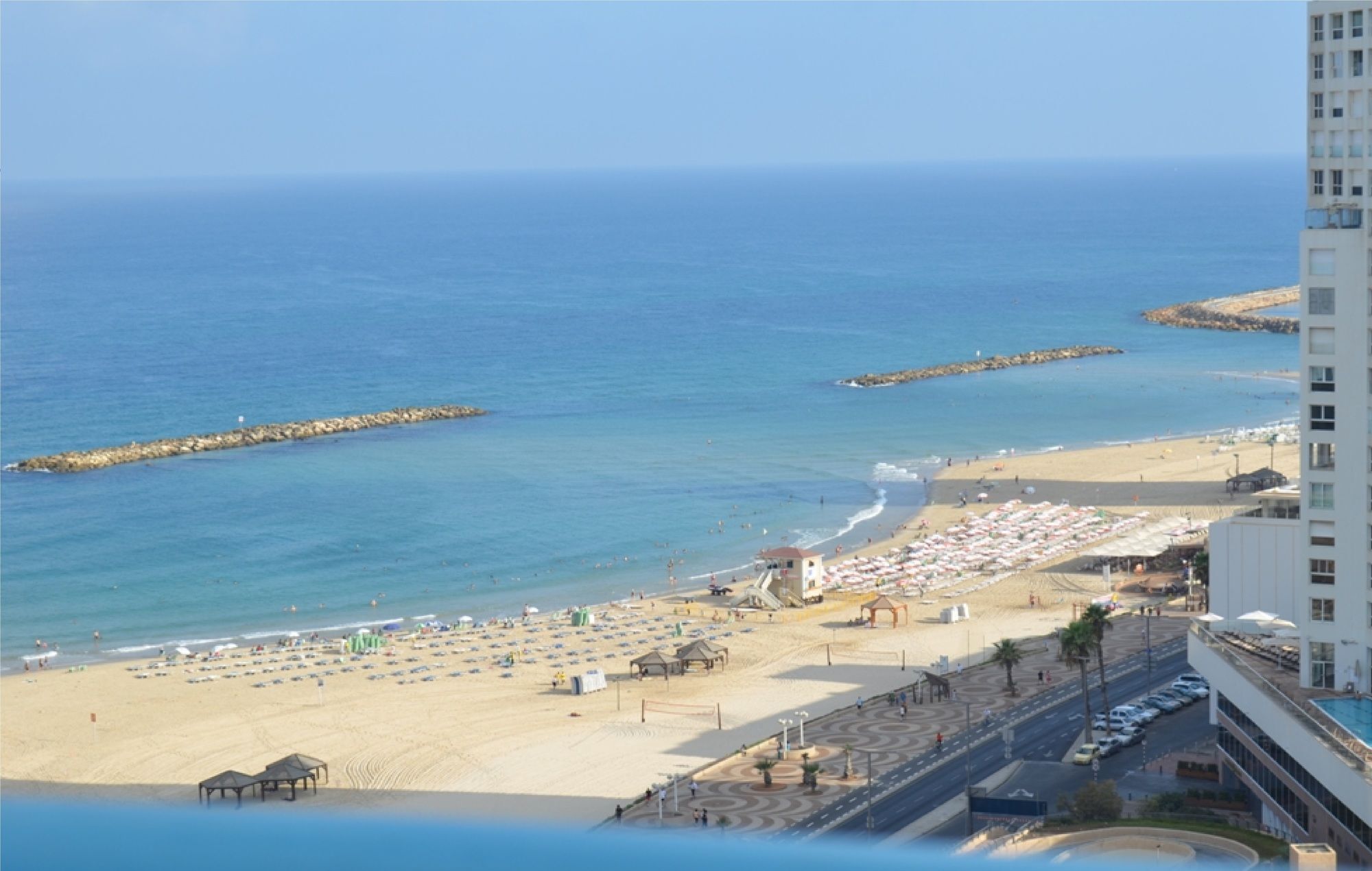 Excellent Beachfront Apt W/ Pool Access By Sea N' Rent Тель-Авив Экстерьер фото
