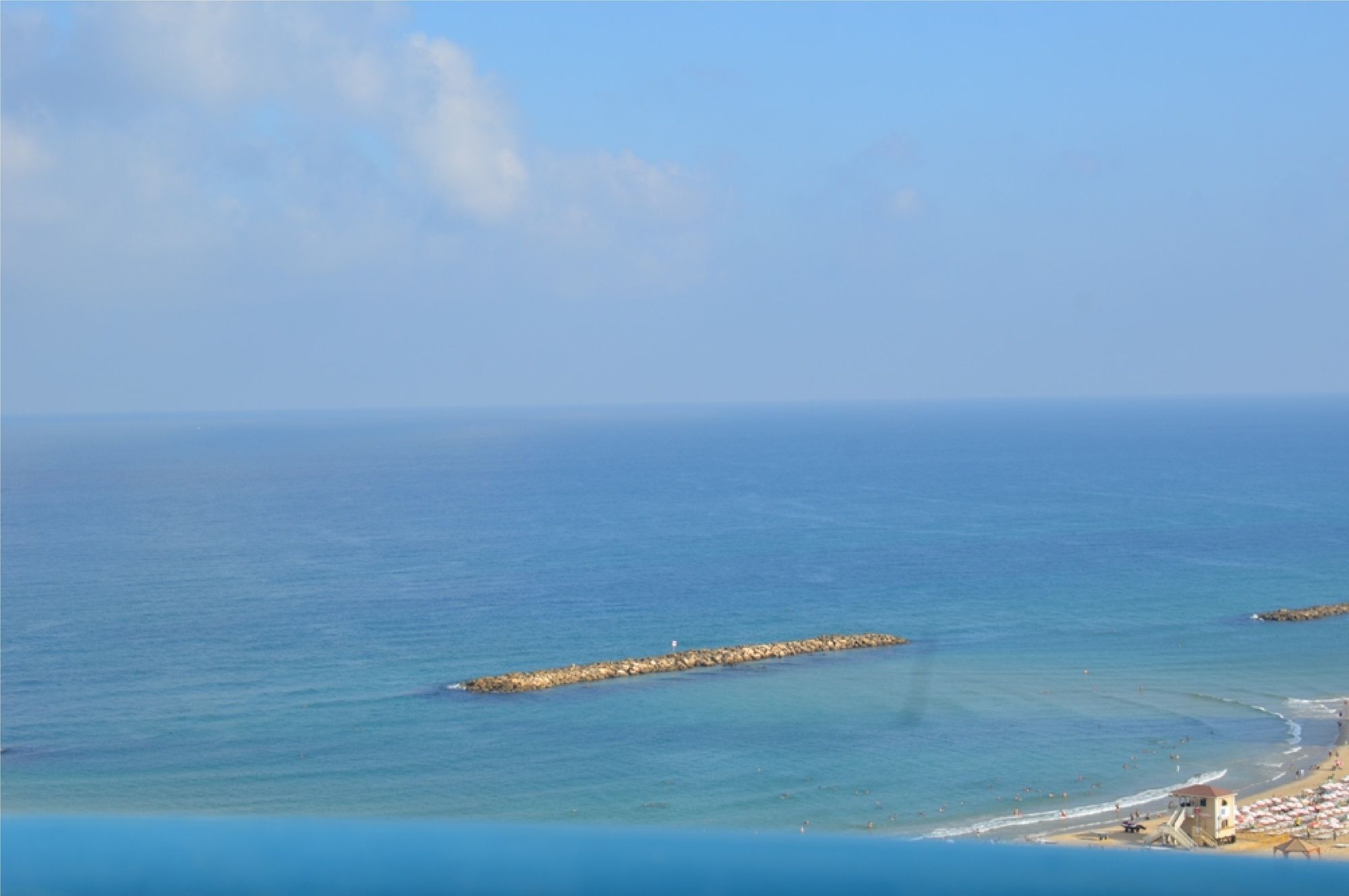 Excellent Beachfront Apt W/ Pool Access By Sea N' Rent Тель-Авив Экстерьер фото