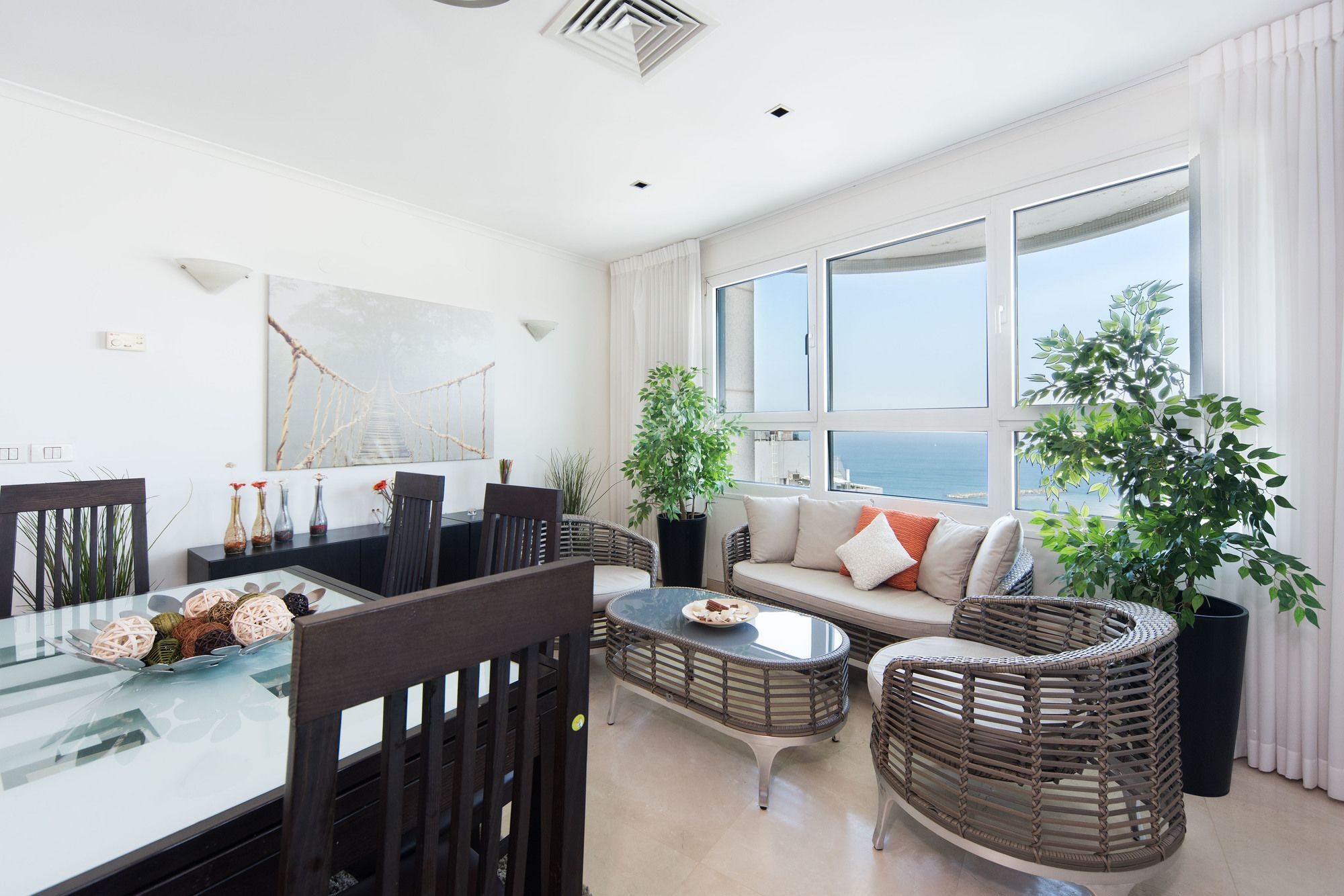 Excellent Beachfront Apt W/ Pool Access By Sea N' Rent Тель-Авив Экстерьер фото