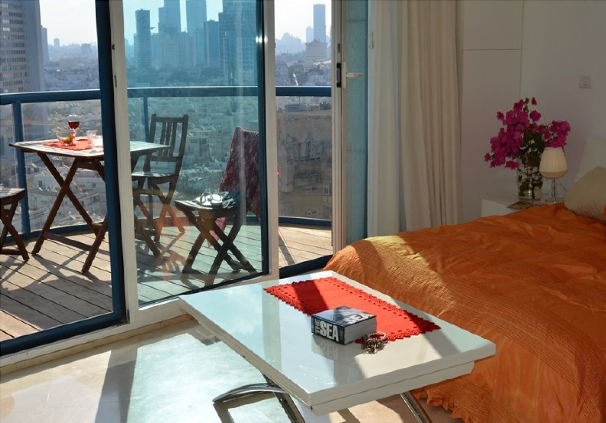 Excellent Beachfront Apt W/ Pool Access By Sea N' Rent Тель-Авив Экстерьер фото