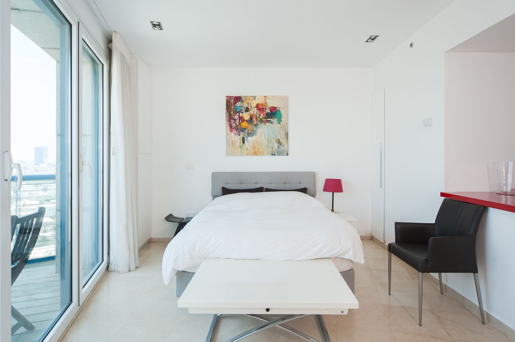 Excellent Beachfront Apt W/ Pool Access By Sea N' Rent Тель-Авив Экстерьер фото